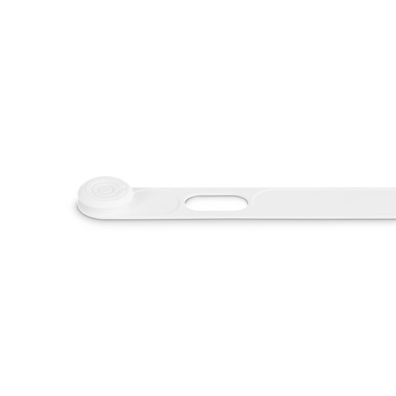 Le Creuset Silicone Travel Latch, Oyster, White