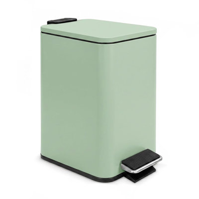Kitchen Trash Can