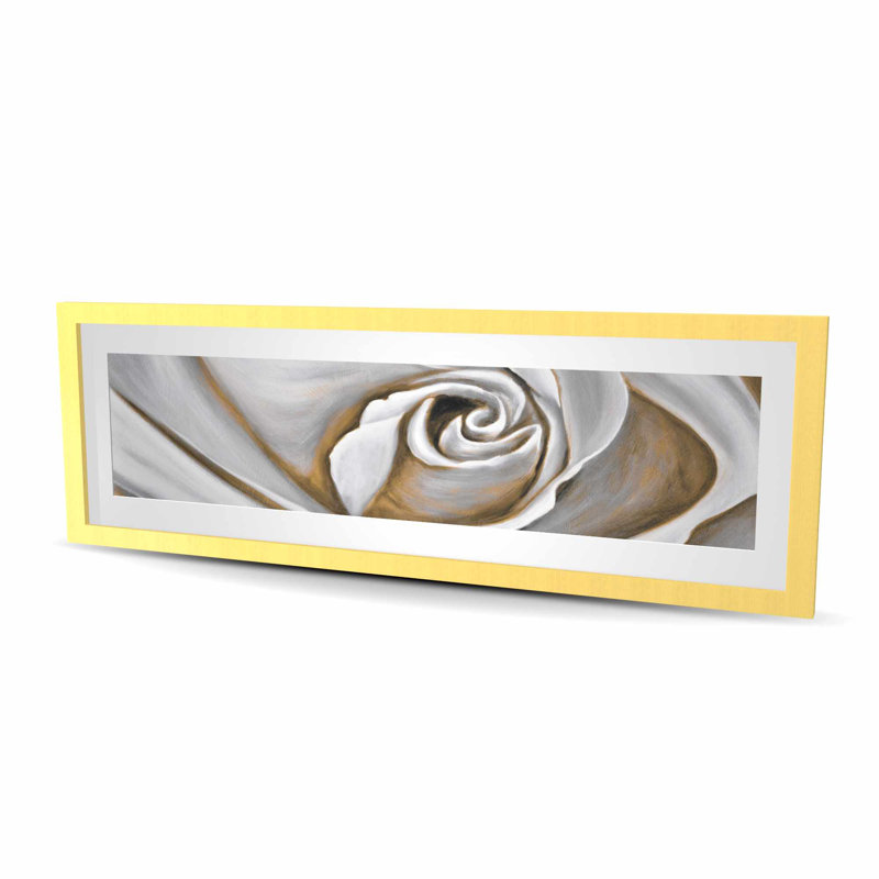 Gros plan sur une rose blanche - imprimé floral gris mat pour la décoration intérieure, Doré