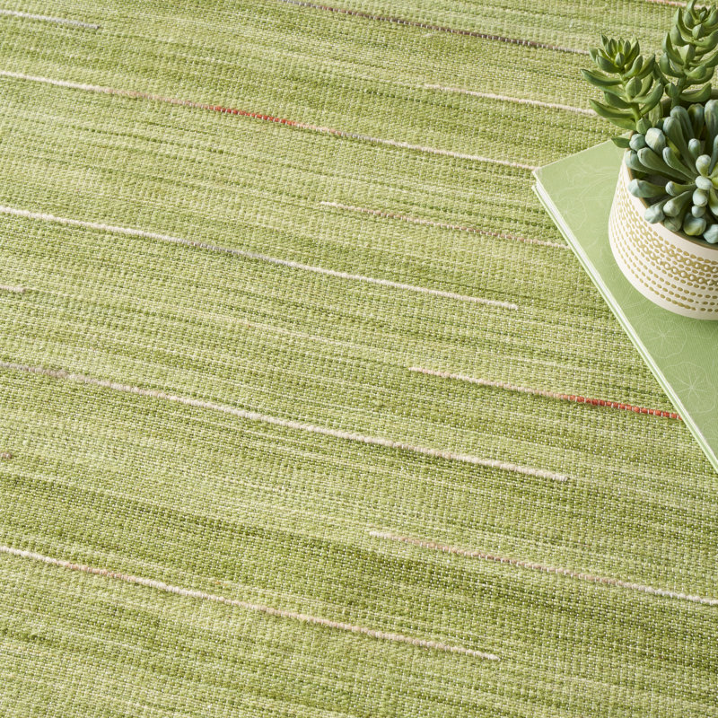 Anerinda Solid Hand Loomed Wool/Cotton Area Rug in Green, Rectangle 6' x 9'