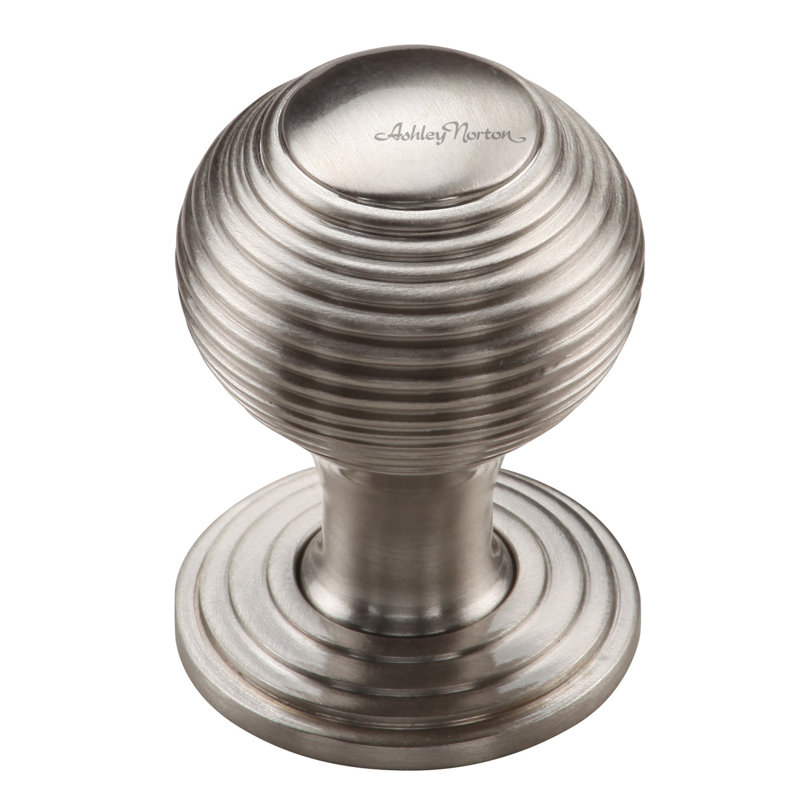 1 1/4" Diameter Round Knob, Satin Nickel