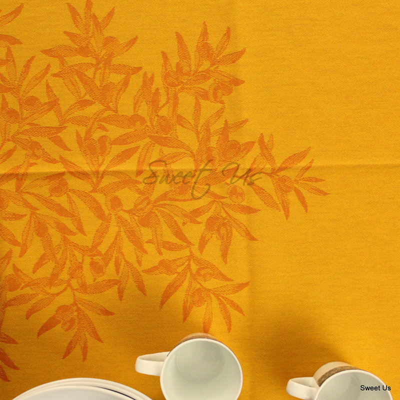 Nappe rectangulaire en coton lavable résistante aux taches, L 78 po x l 63 po, Jaune / rouge