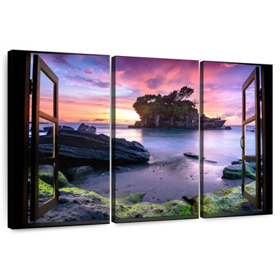 Gillard Window To Tanah Lot Beach