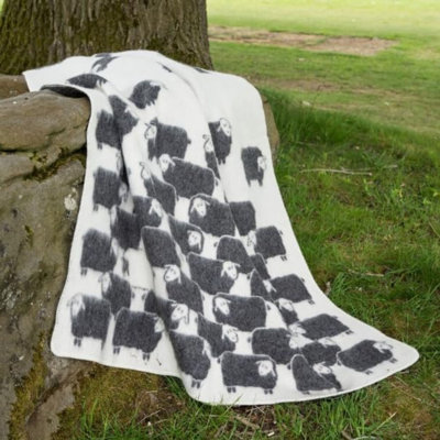 The Sheep Collection Throw Blanket