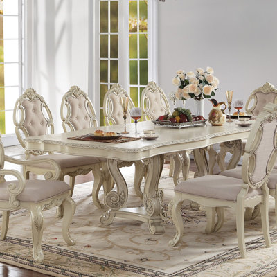Table à manger avec feuille