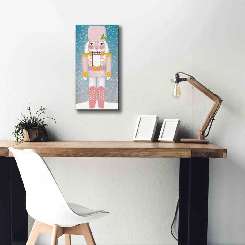 «Nutcracker I Blush» par Ryan Fowler, estampe numérique sur toile, H 24 po x l 12 po x P 0,75 po