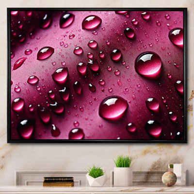 «Red Rose with Raindrops X», reproduction sur toile encadrée