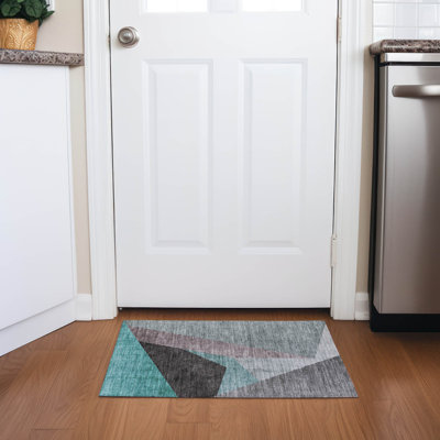 Tapis intérieur / extérieur Killingly avec envers antidérapant
