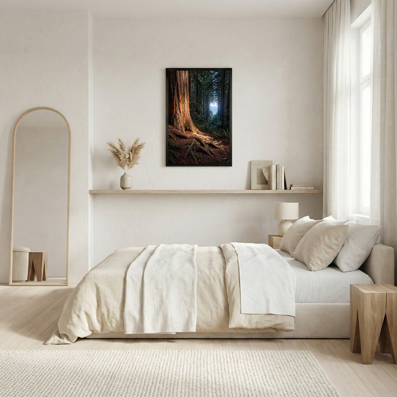Art mural sur toile Exposed Tree Roots and Coastal Forest Ocean View, H 18 po x l 12 po