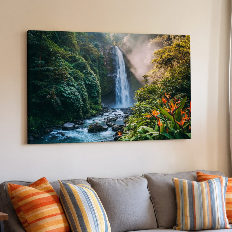 Reproduction d'art sur toile, "Une forêt luxuriante tropicale avec scène d'une cascade majestueuse", H 30 po x l 30 po