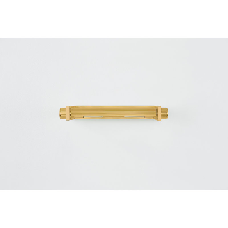 Judd Picture Light in , 2.5" H x 18.5" W x 18.5" D, Aged Brass