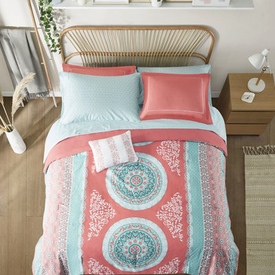 Grande literie corail avec draps