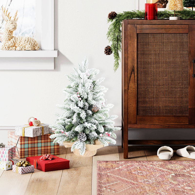 Arbre de Noël enneigé 3 pi avec 355 pointes, pe / branches enneigées, pin et baies pour centre de table, aspect réaliste, 14, base en toile de jute rouge et stable