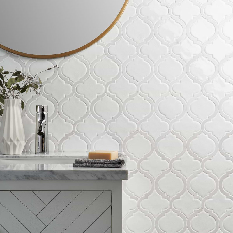 Nabi Arabesque 4" Mixed Finish Glass & Marble Mosaic Tile, Glacier White