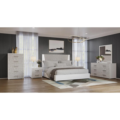 NOUVEAU Ensemble de chambre à coucher grand lit 5 pièces Marlene Collection