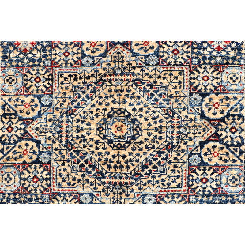 Aryana Hand-Knotted High-Quality Navy/Ivory Area Rug