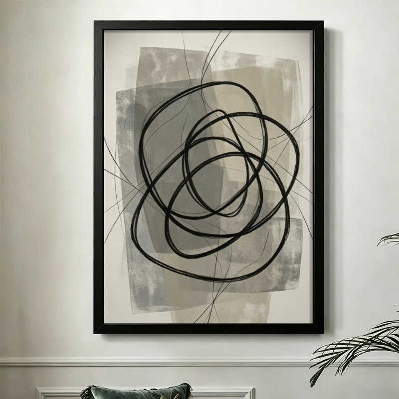 Des lignes abstraites modernes et abstraites s'entrelacent dans des tons de gris superposés, style de dessin à l'encre expressif. Toile encadrée 24 "x 36" avec cadre en bois noir