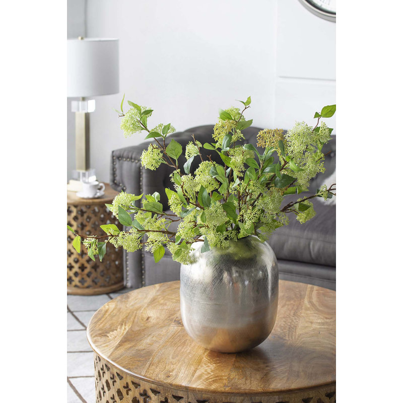 Vase en aluminium, H 13 po x l 10,5 po x P 10,5 po