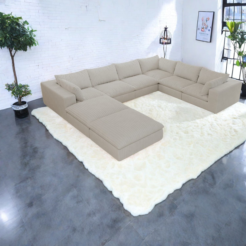 Canapés spacieux en nuage, tissu moelleux, style moderne pour espaces polyvalents