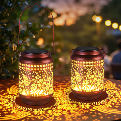 Lanternes solaires pour l'extérieur, cadeau de décoration de jardin de colibri imperméable pour les femmes, maman, grand-mère, lumières solaires suspendues, décoration solaire en métal à l'extérieur pour la cour, le patio, la cour arrière, le porche