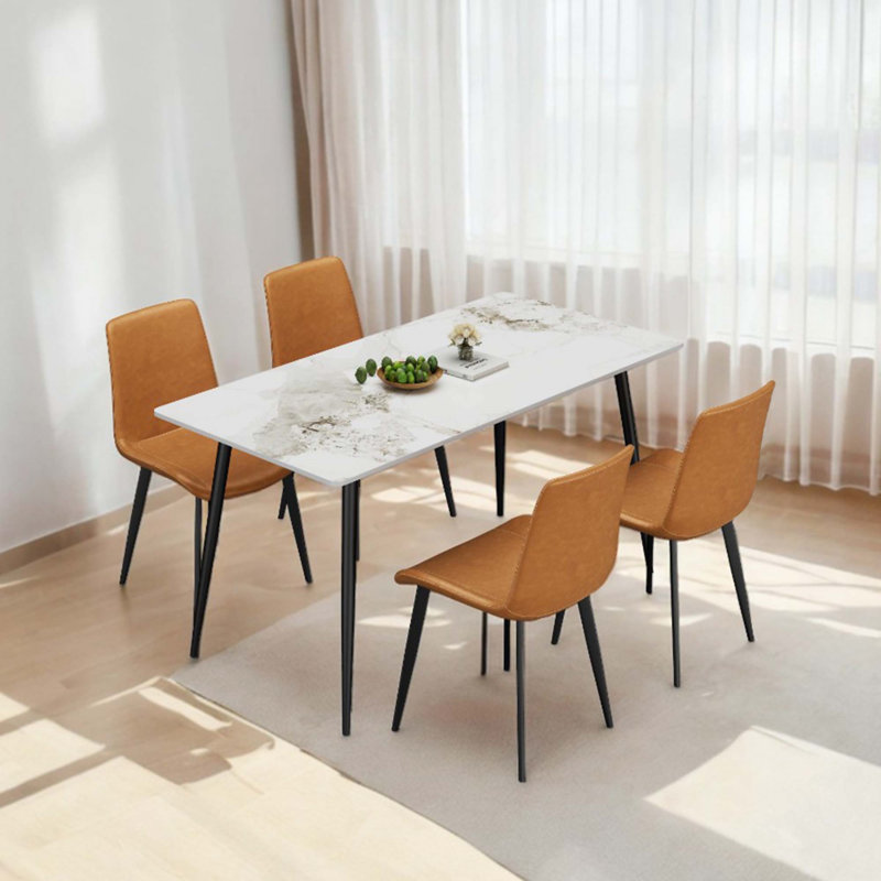 Chaises de salle à manger 4 pièces seulement, sans les tables, Crème