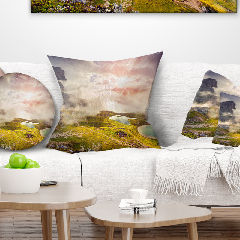 Lever de soleil sur les Lacs Del Piani - Coussin imprimé paysage, 18" x 18", Coussin décoratif