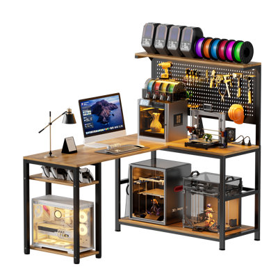 Bureau d'imprimante 3D en L avec rangement perforé et filament, bureau d'ordinateur de coin réversible avec huche et tablettes de rangement, établi de jeu avec lumières DEL et prise de courant pour le bureau à domicile, l'atelier ou le garage