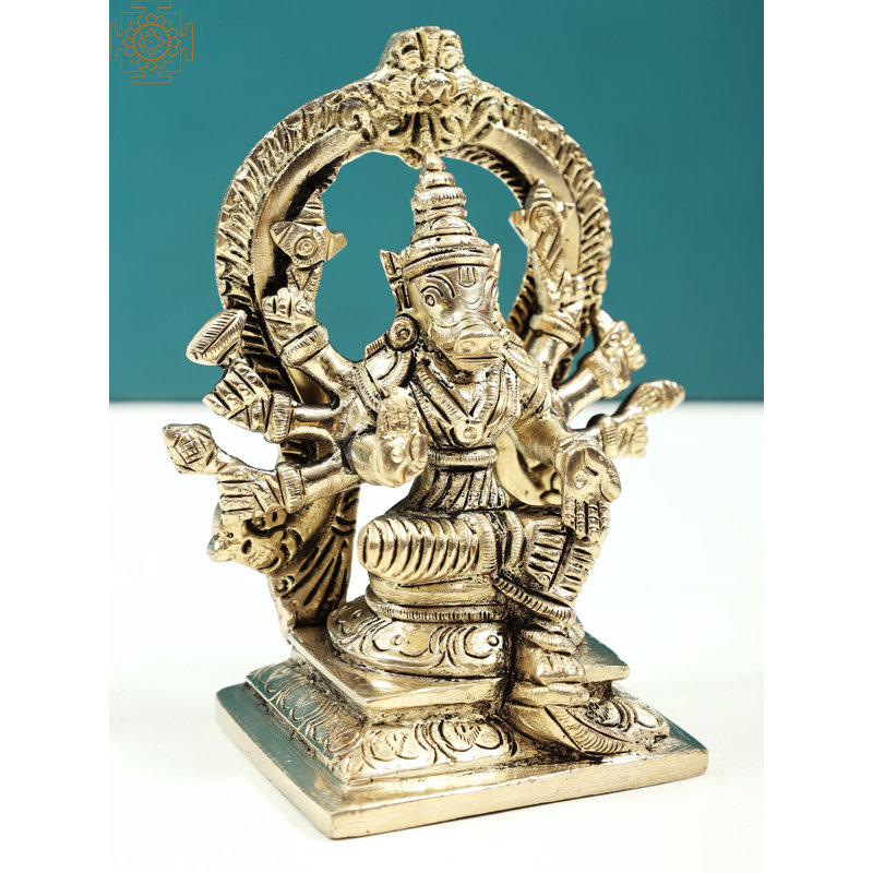 Statue de déesse en laiton 4 "sur trône de Kirtimukha - Figurine de divinité féminine Ashtabhuja fabriquée à la main pour la décoration spirituelle