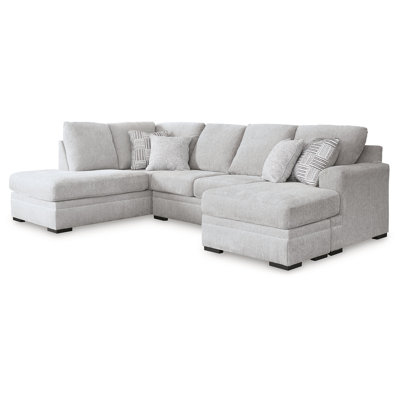 Selka 2-Piece Sectional With Chaise