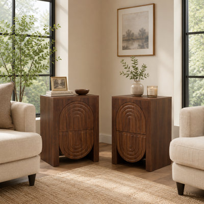 A set of 2 mid-century modern style double-drawer wooden bedside tables, a walnut brown arched-textured double-drawer wooden bedside cabinet, and a Bohemian-style small side storage table, suitable for bedrooms, living rooms and entrance halls.