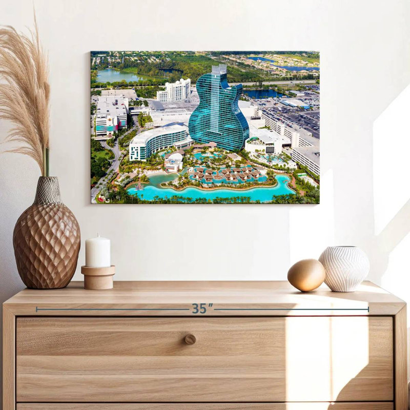 Sirci, Floride, architecture, H 16 po x l 24 po