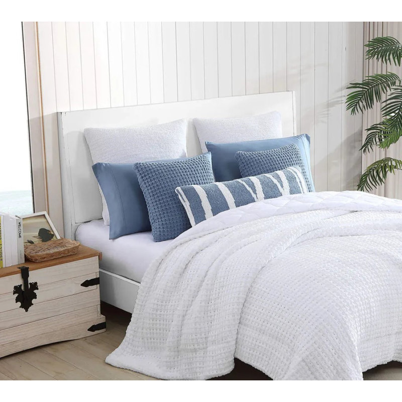 Snug Comforter, Full Comforter, Clear White
