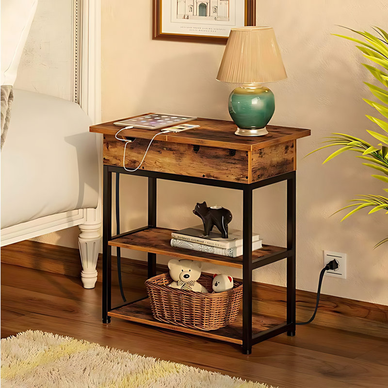Table d'appoint moderne avec prise de courant et armoire de rangement, table de chevet pour station de charge avec prises électriques et ports USB pour le salon, la chambre à coucher