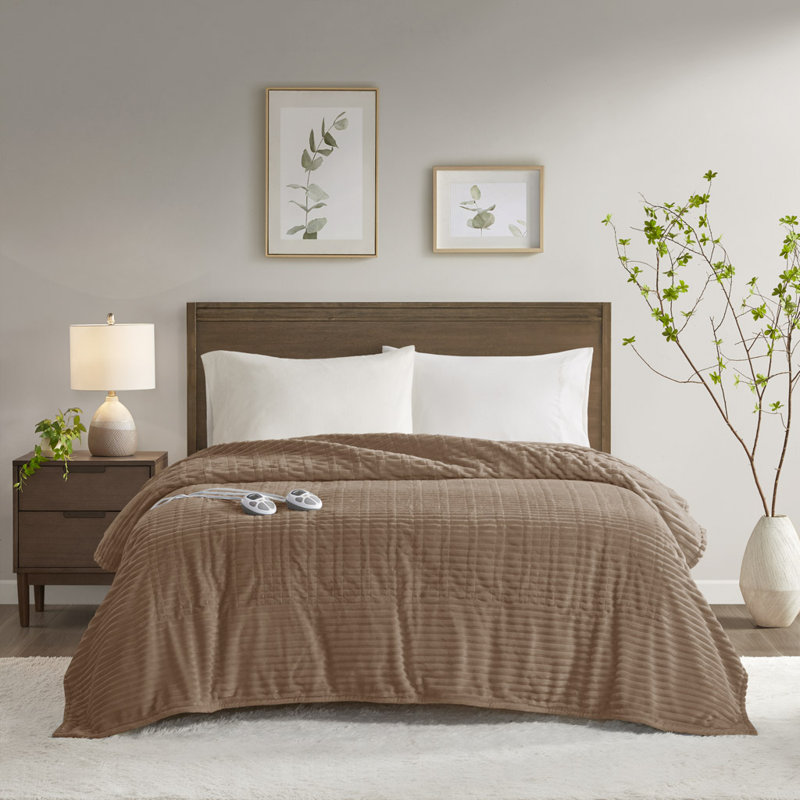 Serta Ribbed Plush Heated Blanket, Twin, Chestnut Brown