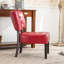 Fauteuil d'appoint surdimensionné rouge avec assise en cuir et revêtement de stabilité-532642577