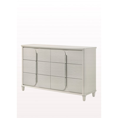 Commode de style moderne avec finition blanche