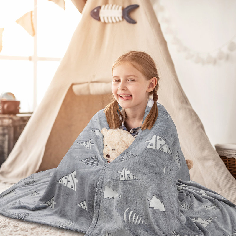 P-B3027 Throw Blanket