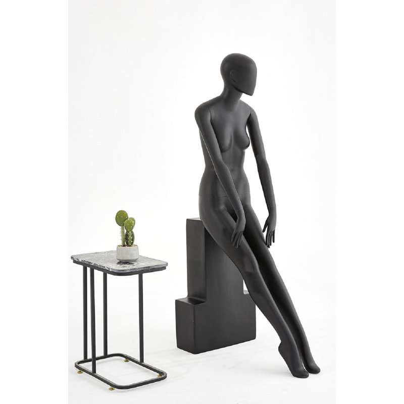 Altonette People Statue, Black