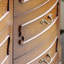 Armoire d'appoint en bois manufacturé brun foncé