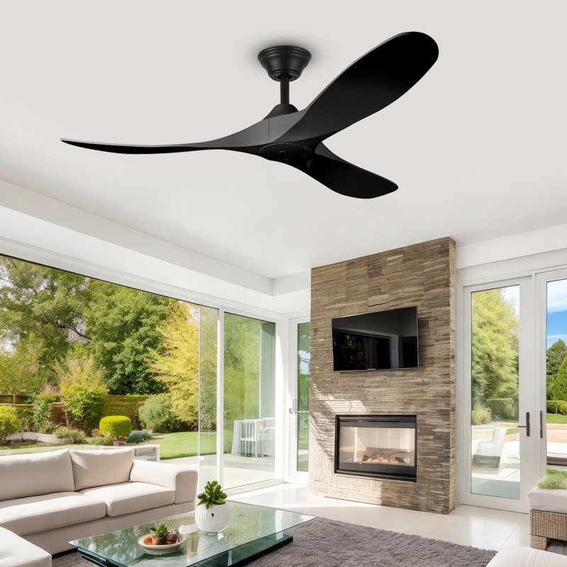 Ventilateur de plafond réversible à moteur à courant continu avec pales en bois massif de qualité supérieure et contrôle intelligent basé sur l'application, convenant aux chambres à coucher, aux salons et aux patios couverts