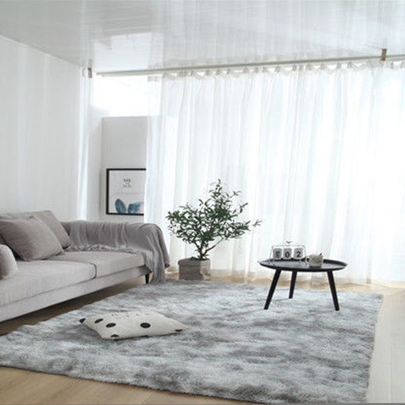 Tapis gris clair à poils longs Rikwin, Rectangle 4 pi 7 po x 7 pi 11 po
