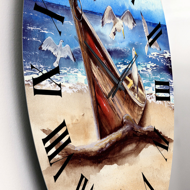 Un vieux bateau de pêche sur la plage de sable - horloge murale nautique et côtière, Petit