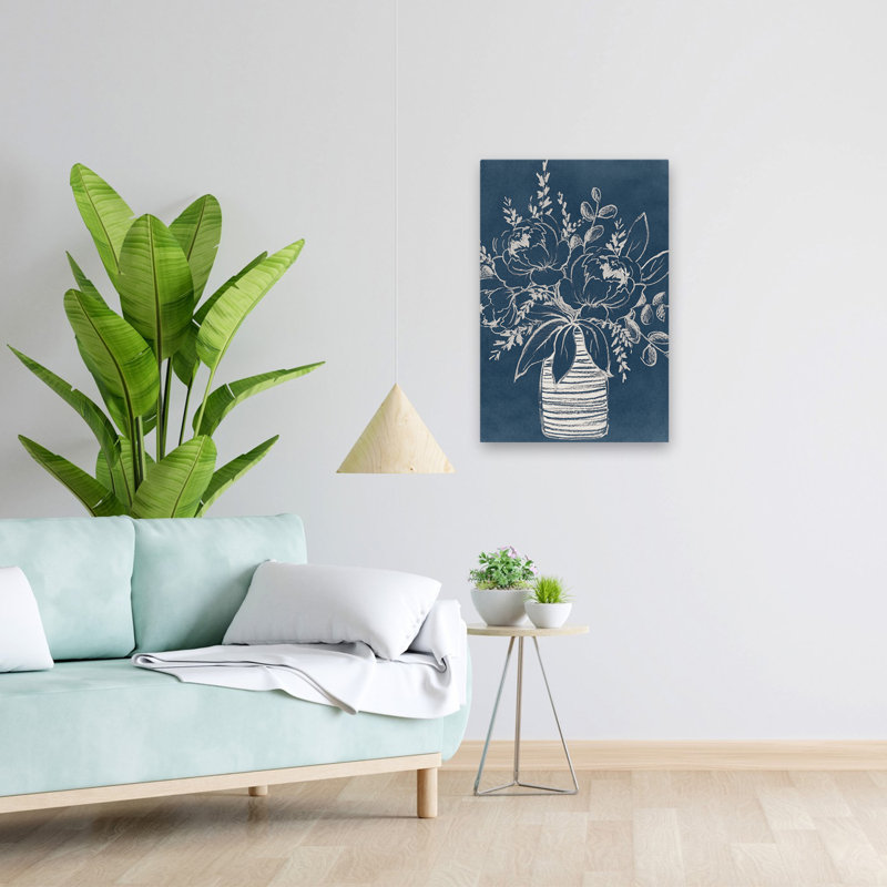 Midnight Floral Whispers - craie florale et botanique, dessin de fleurs monochromes, H 24 po x l 16 po