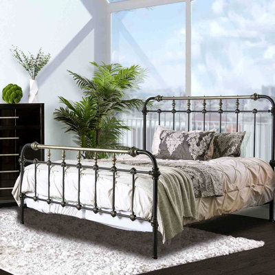 Lit double style transitionnel en métal noir antique, thermolaqué, accents dorés brossés à la main, 7 broches pour la chambre à coucher