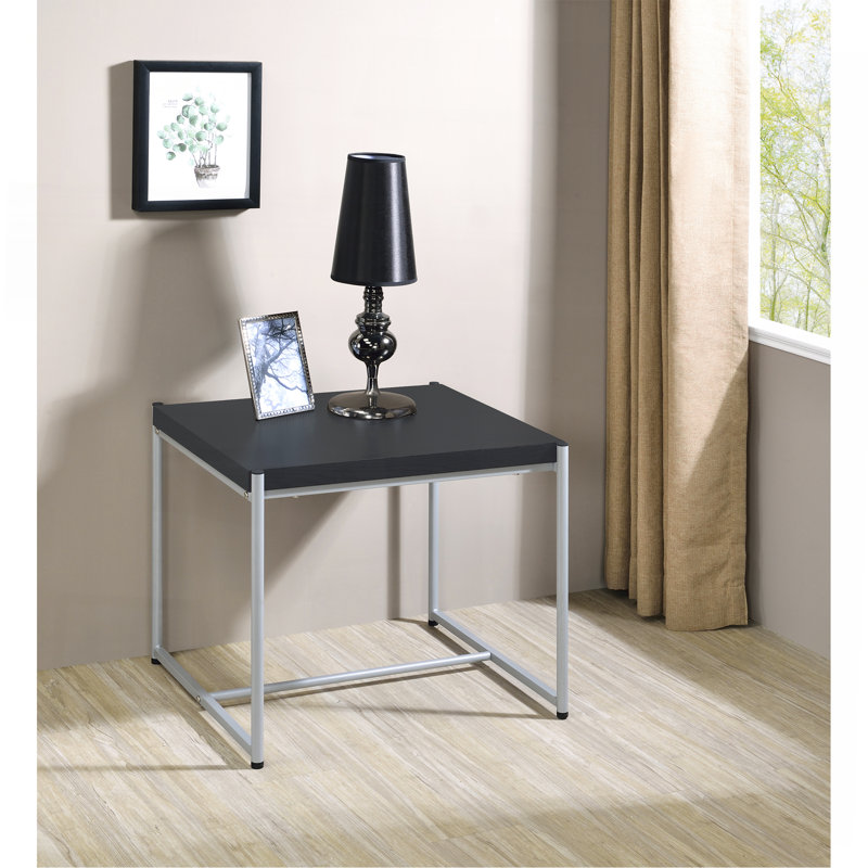 Ensemble de 3 tables basses et tables_Table basse, Plateau noir / base grise