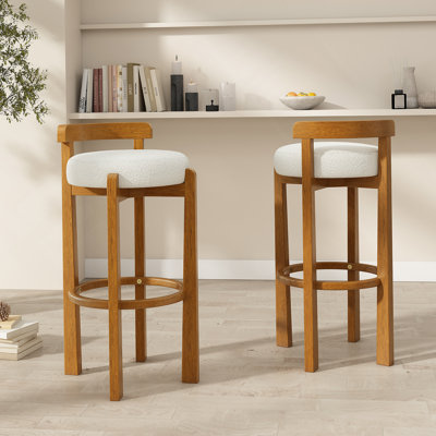 Ensemble de deux tabourets de bar d'intérieur à dossier bas, conçus pour le confort et le style dans les bars à domicile, les îlots de cuisine et les espaces de divertissement