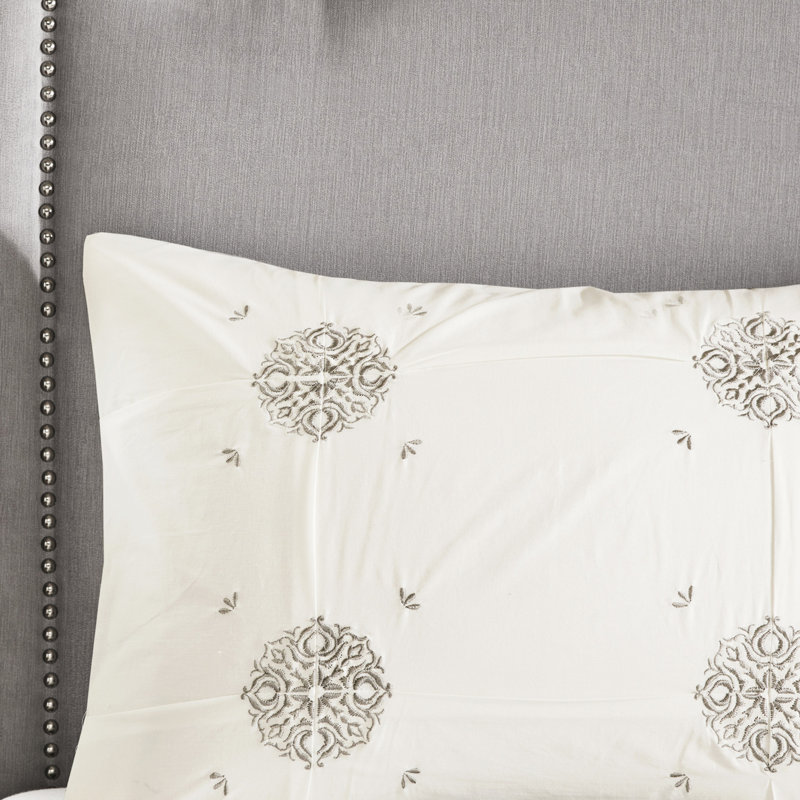 Édredon très grand / très grand 6 po réversible avec détails de broderie en coton 6 pièces