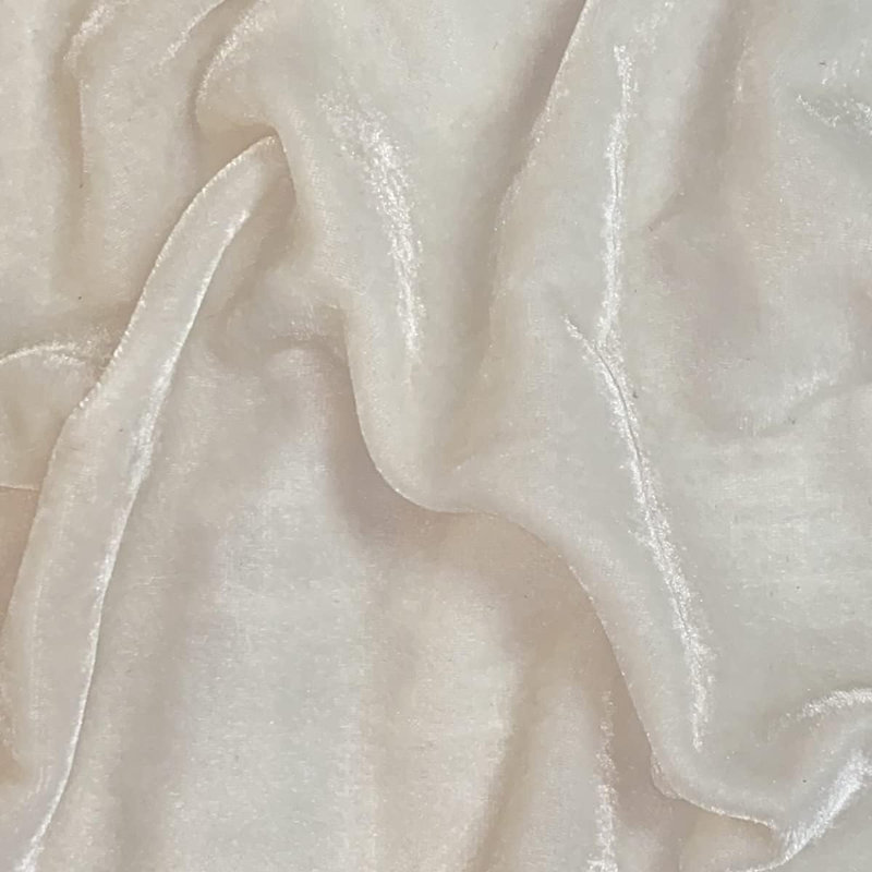 Coussin Stella, Pierre