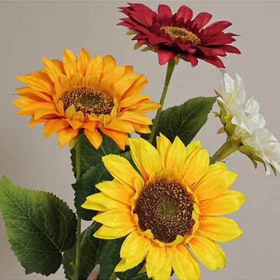 10 PCS Fleurs de tournesol artificielles 18 pouces de long Tige Faux tournesols Décoration Pour Printemps Été Extérieur Maison De Mariage Baby Shower Anniversaire Décoration De Fête