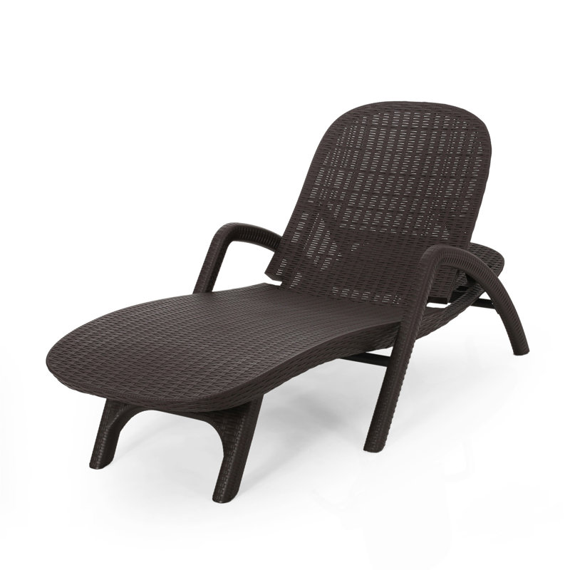 Chaise longue élégante en polypropylène avec texture en osier 3D résistante aux intempéries